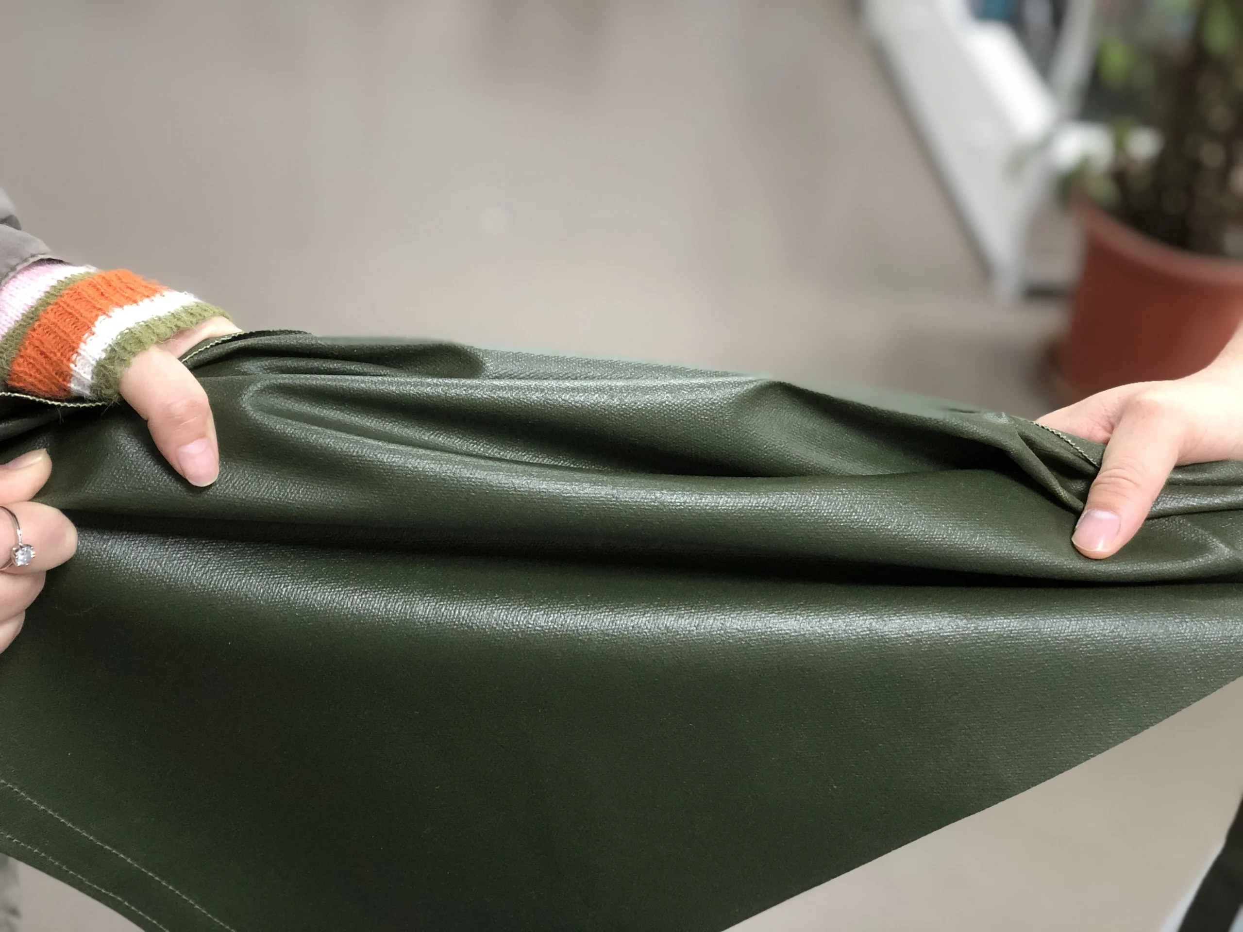 PVC Coated Tarpaulin PVC Fabric Tarpaulinheavy duty fire retardant waterproof pvc coated tarpaulin rolling pvc tarp - Image 3